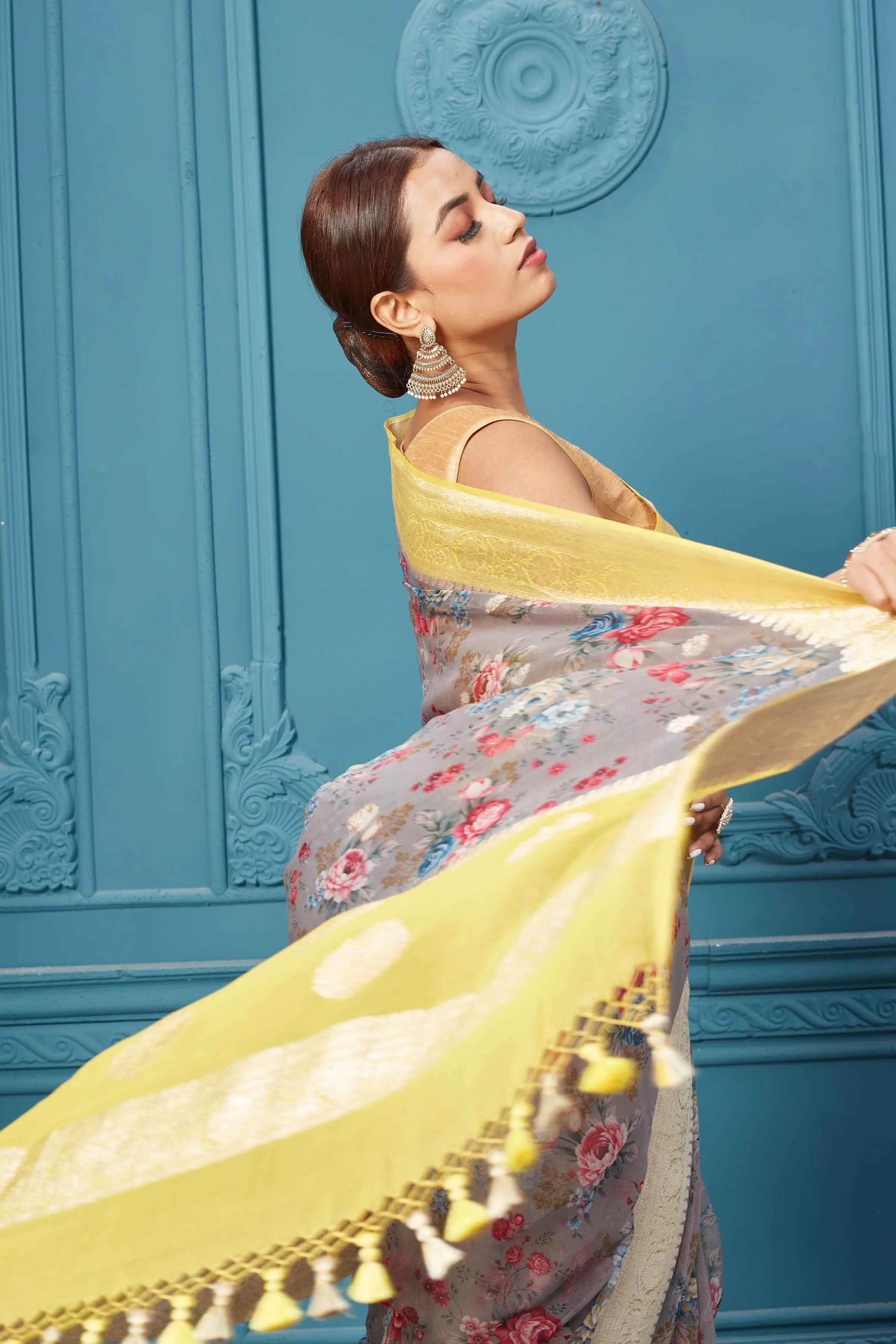 91A128 Grey Floral Print Chiffon Banarasi Saree with Yellow Border