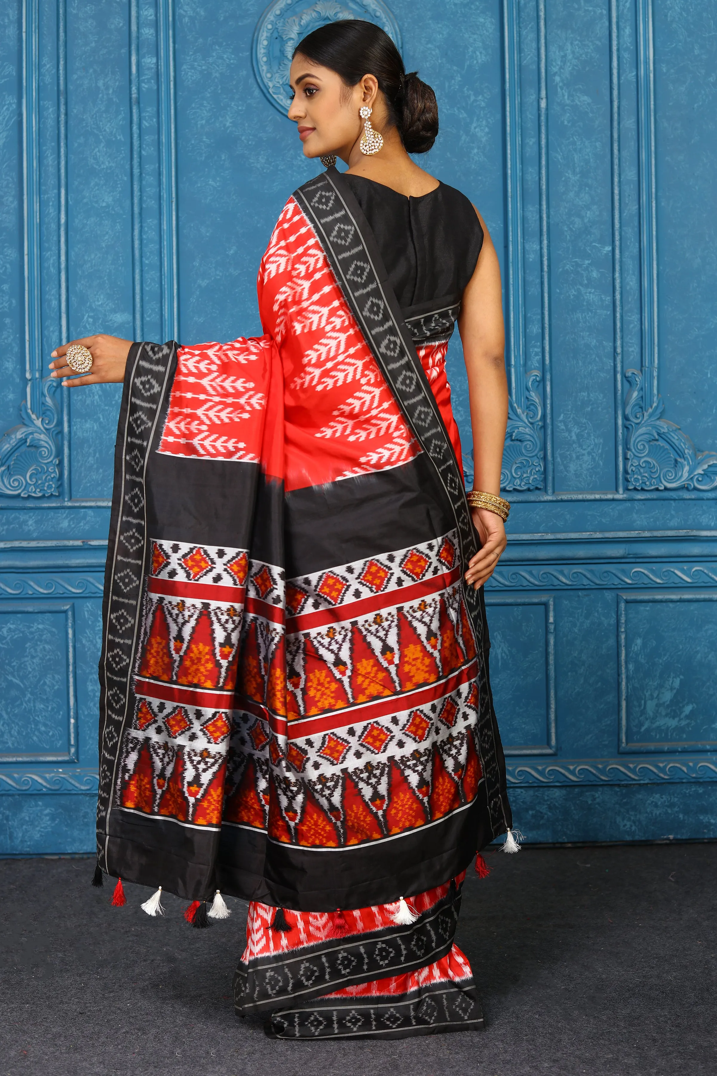 91A433 Red Pochampalli Ikkat Silk Saree with Black Border