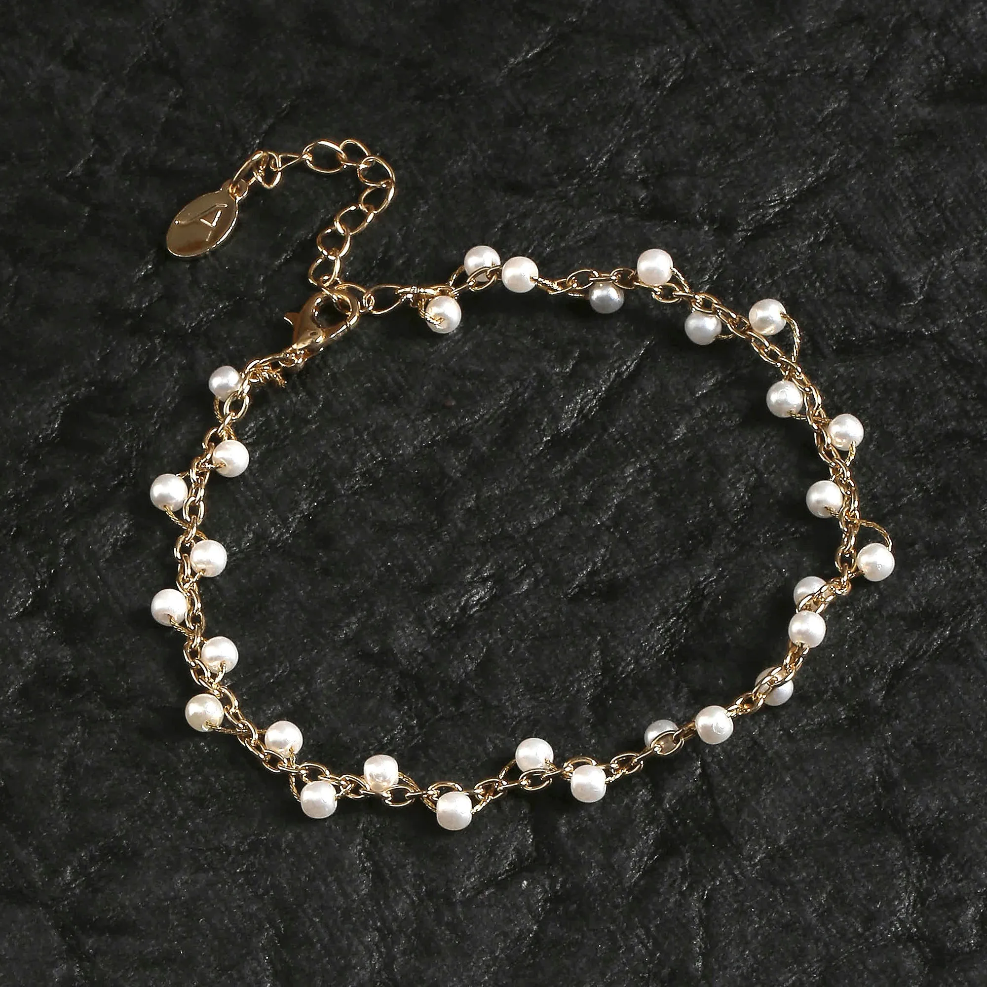 Accessorize London Women's Twisted Faux Pearl Anklet