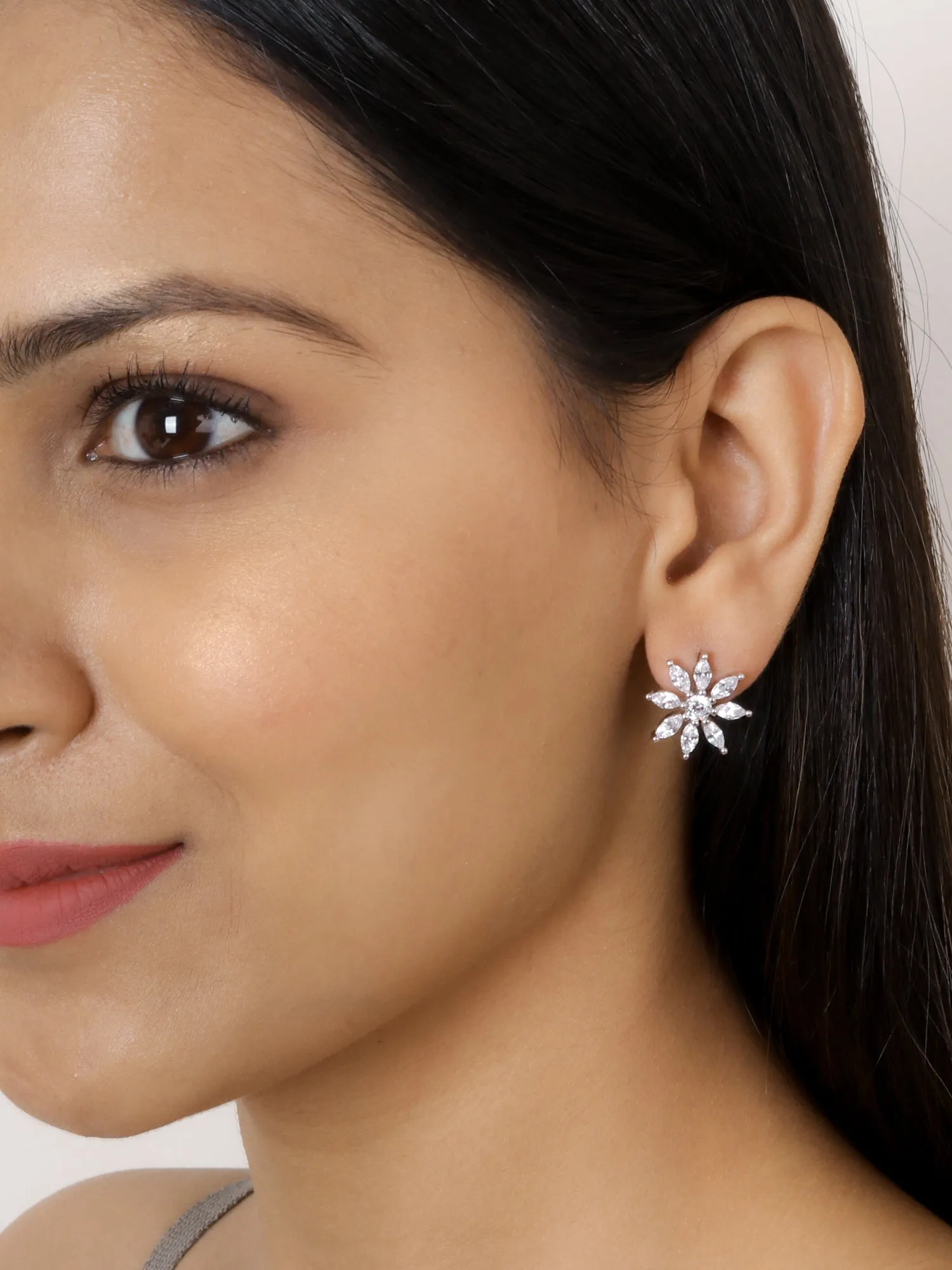 American Diamond Flower Earring In 925 Silver