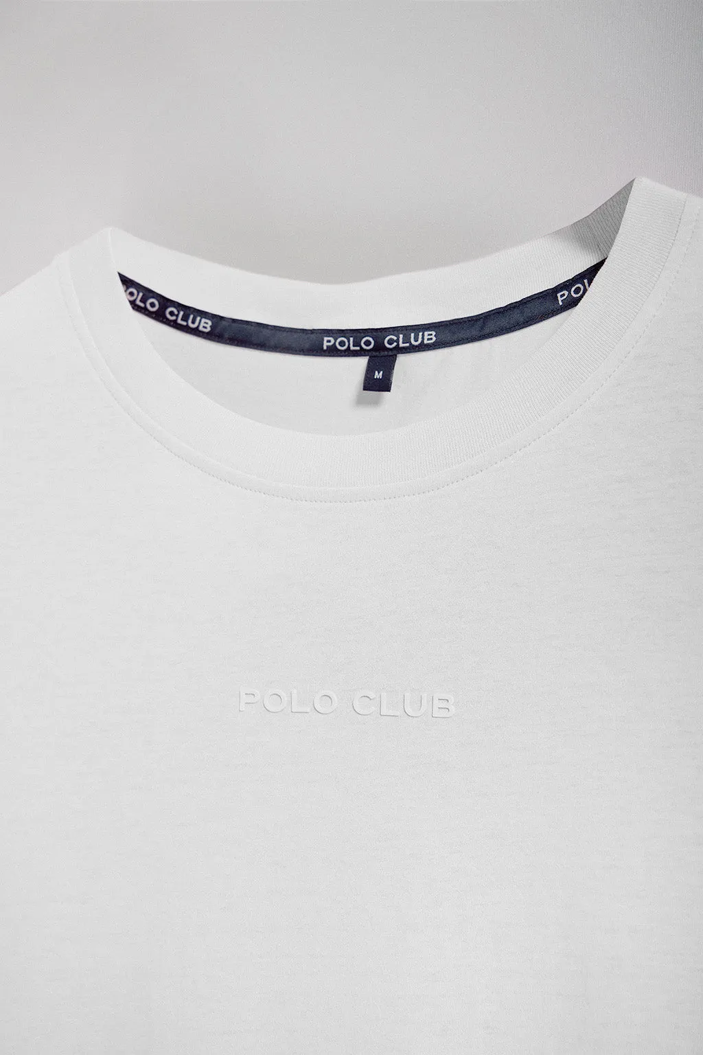 Camiseta Surfer loose fit blanca con logo minimal engomado Polo Club