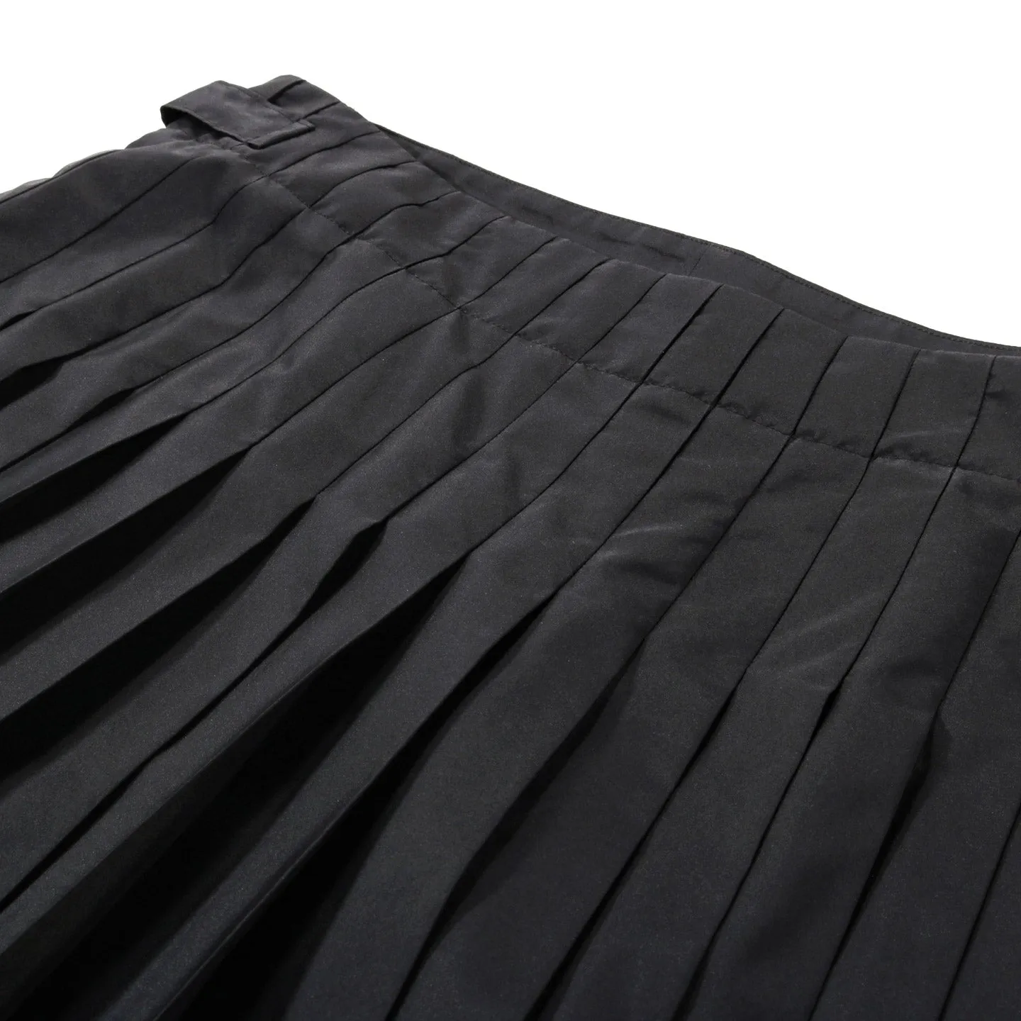 COGNOMEN PLEATED SKIRT BLACK