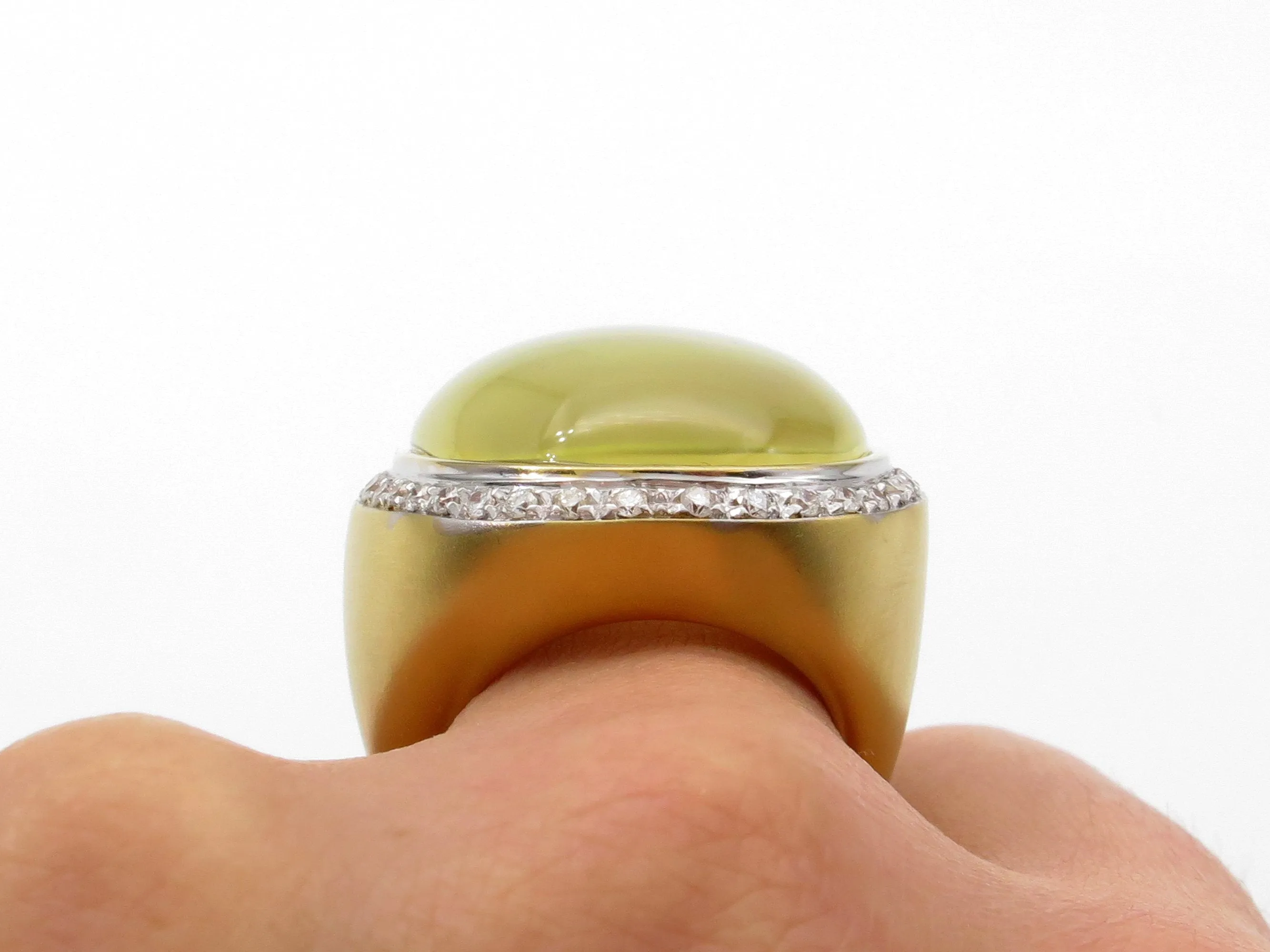 Fashion Cabochon Lemon Quartz Mother-of-Pearl Diamond 18K Yellow Gold Estate Ring