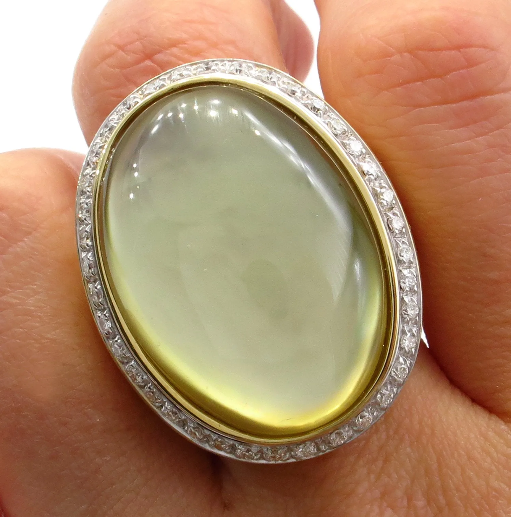 Fashion Cabochon Lemon Quartz Mother-of-Pearl Diamond 18K Yellow Gold Estate Ring