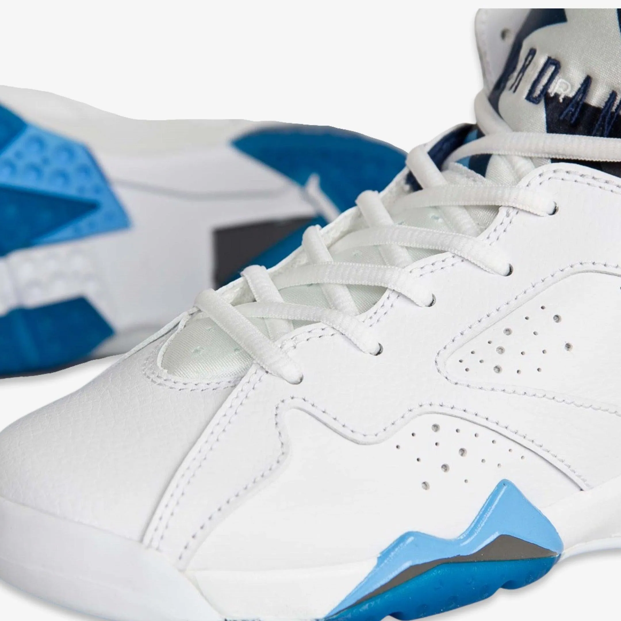 (GS) Air Jordan 7 Retro 'French Blue' (2015) 304774-107