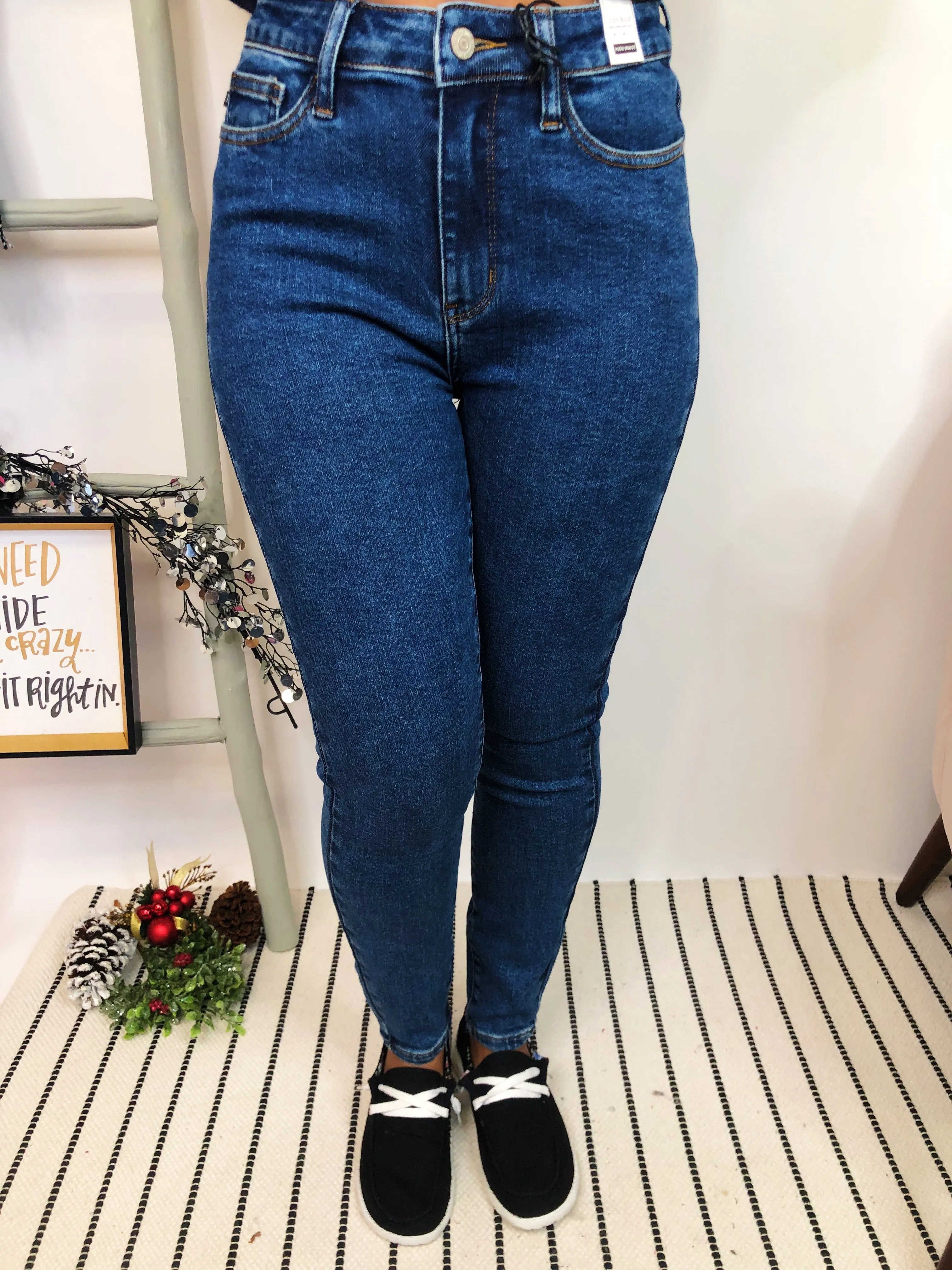 #K842 Classic Movie Star Judy Blue Skinny Jeans