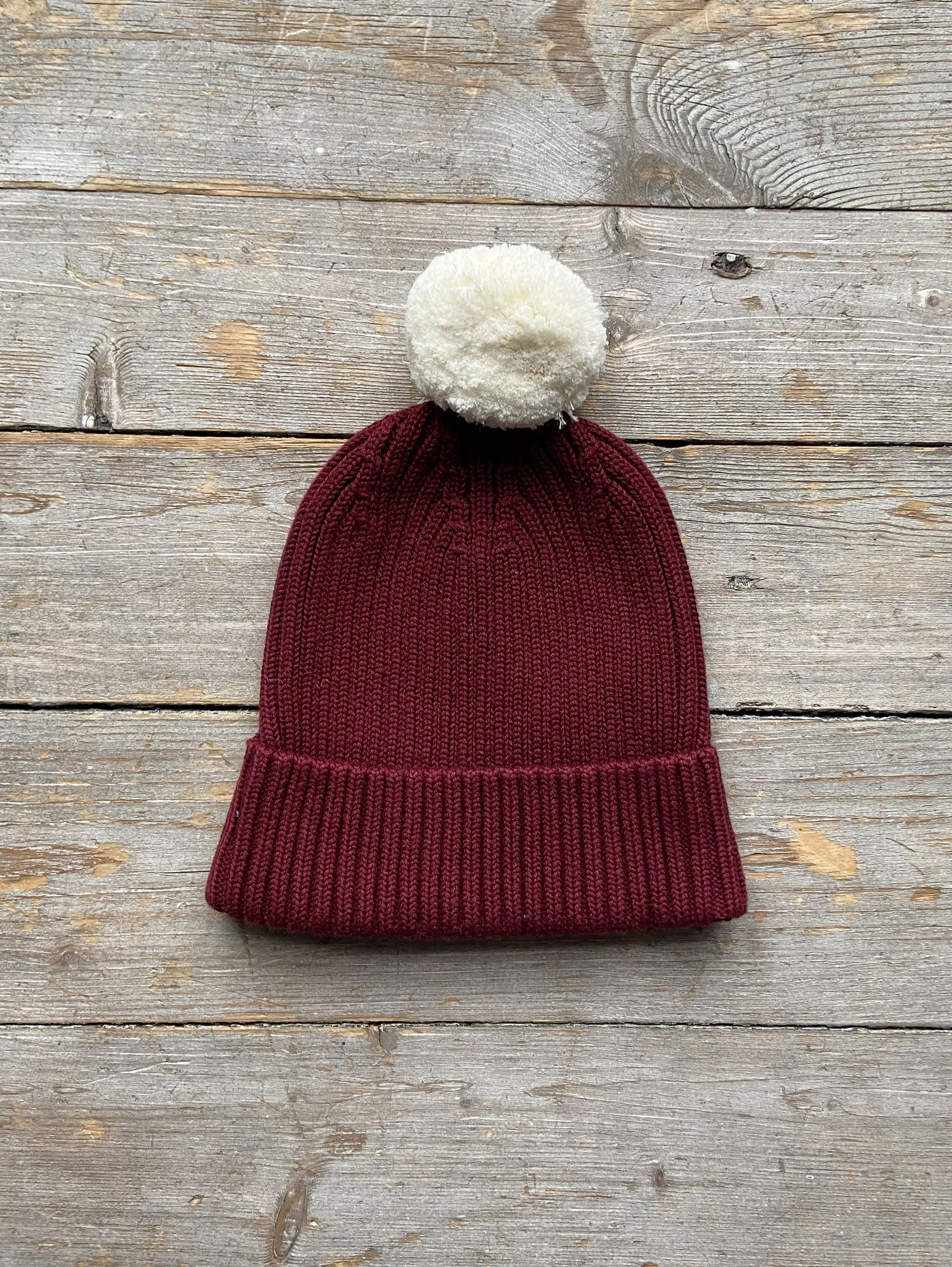 Knitted hat red