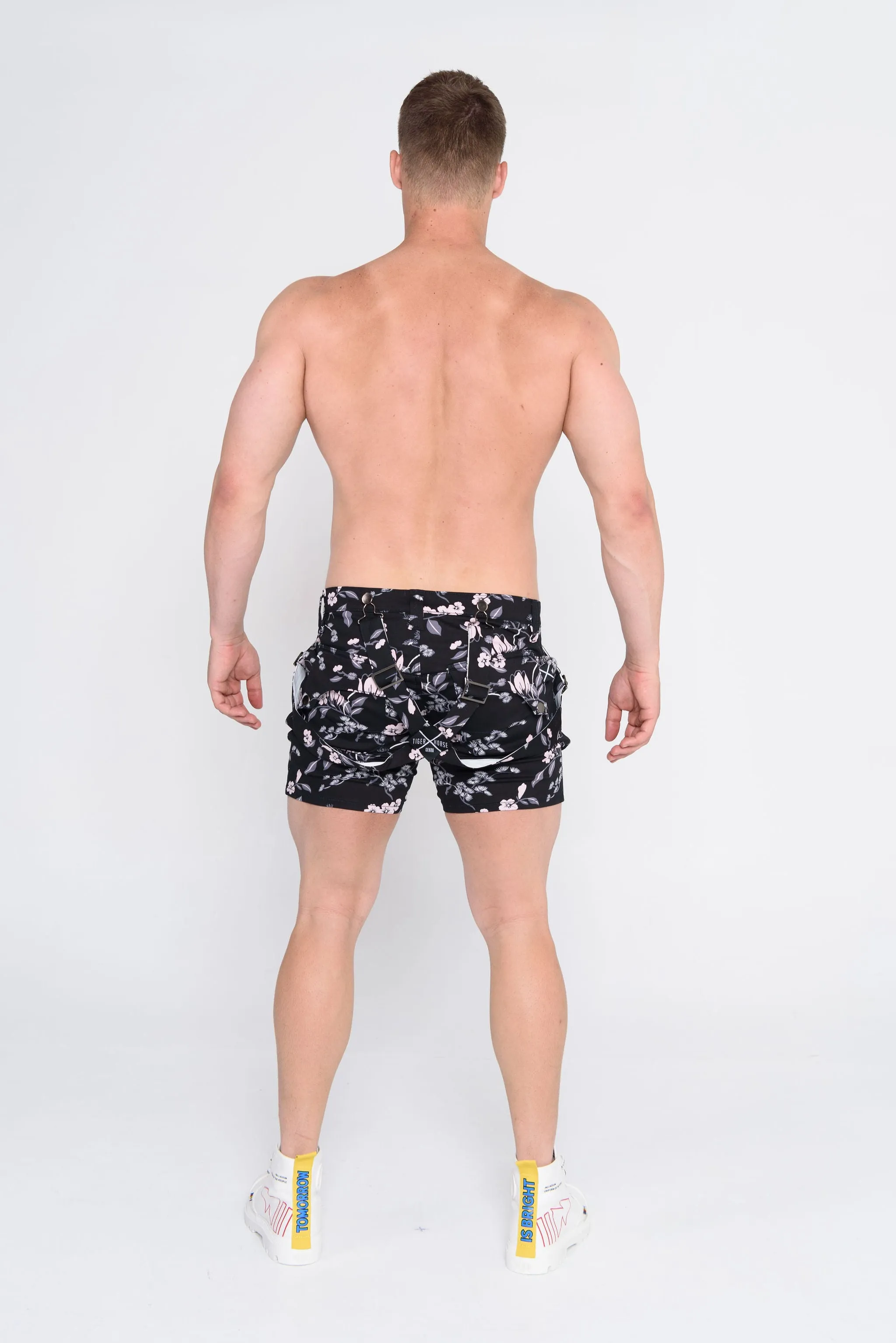 Luq Black Blossom Short