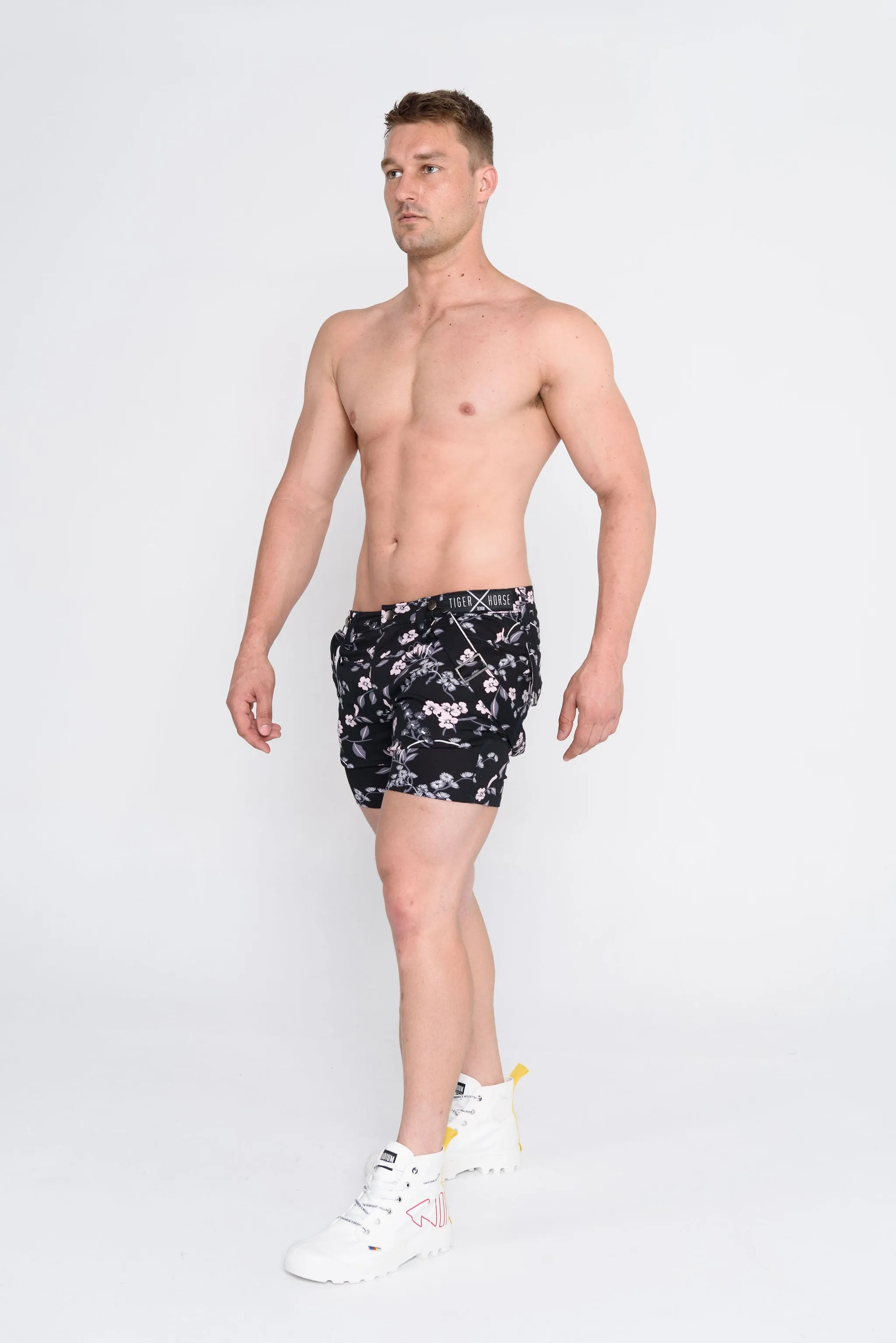 Luq Black Blossom Short