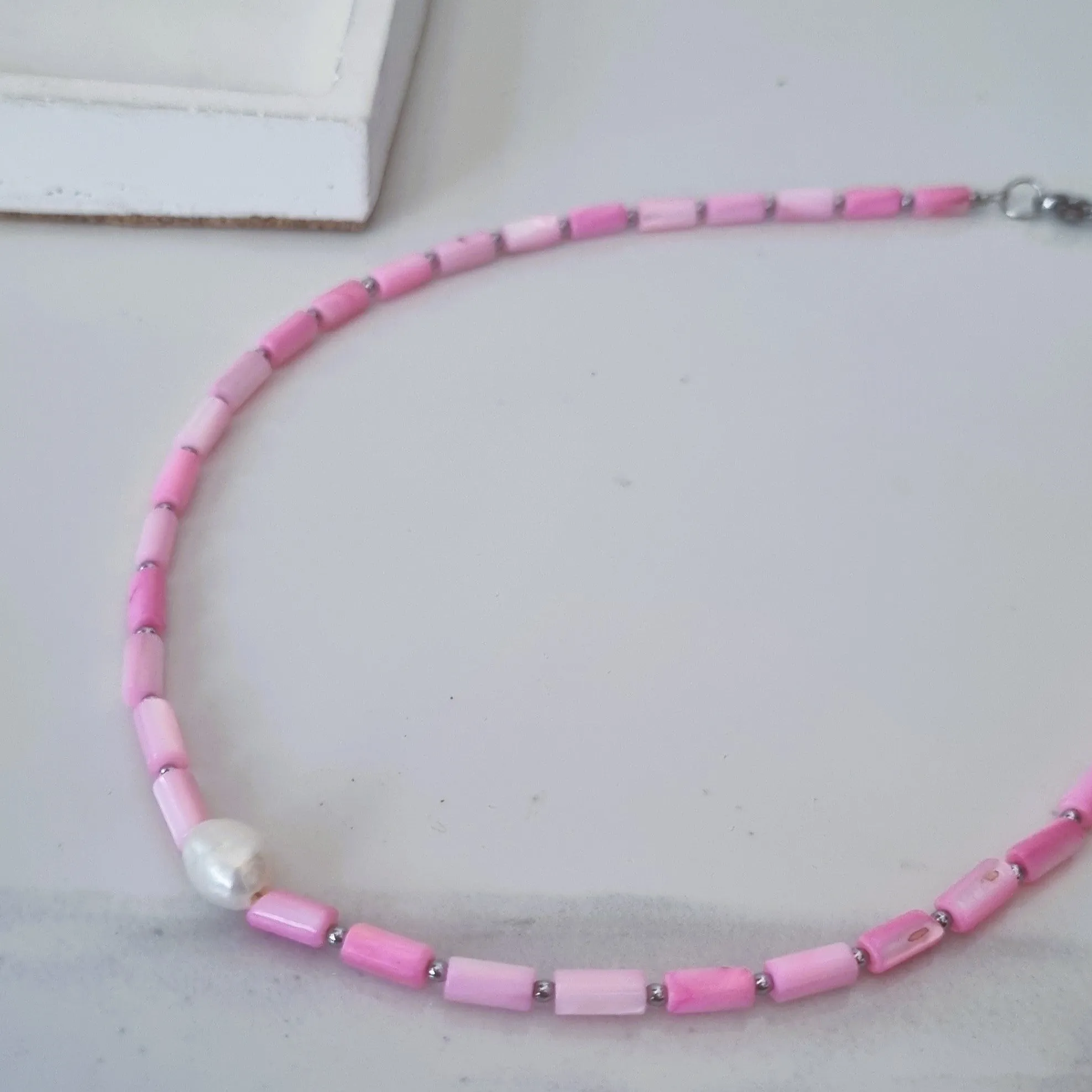 Mother of pearls in pink - Necklace