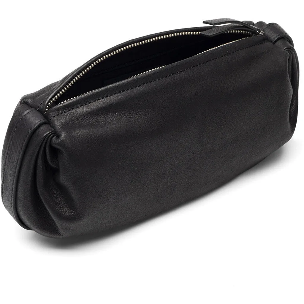 Small crossover bag in a buttery soft leather quality / 15940 - Black (Nero)