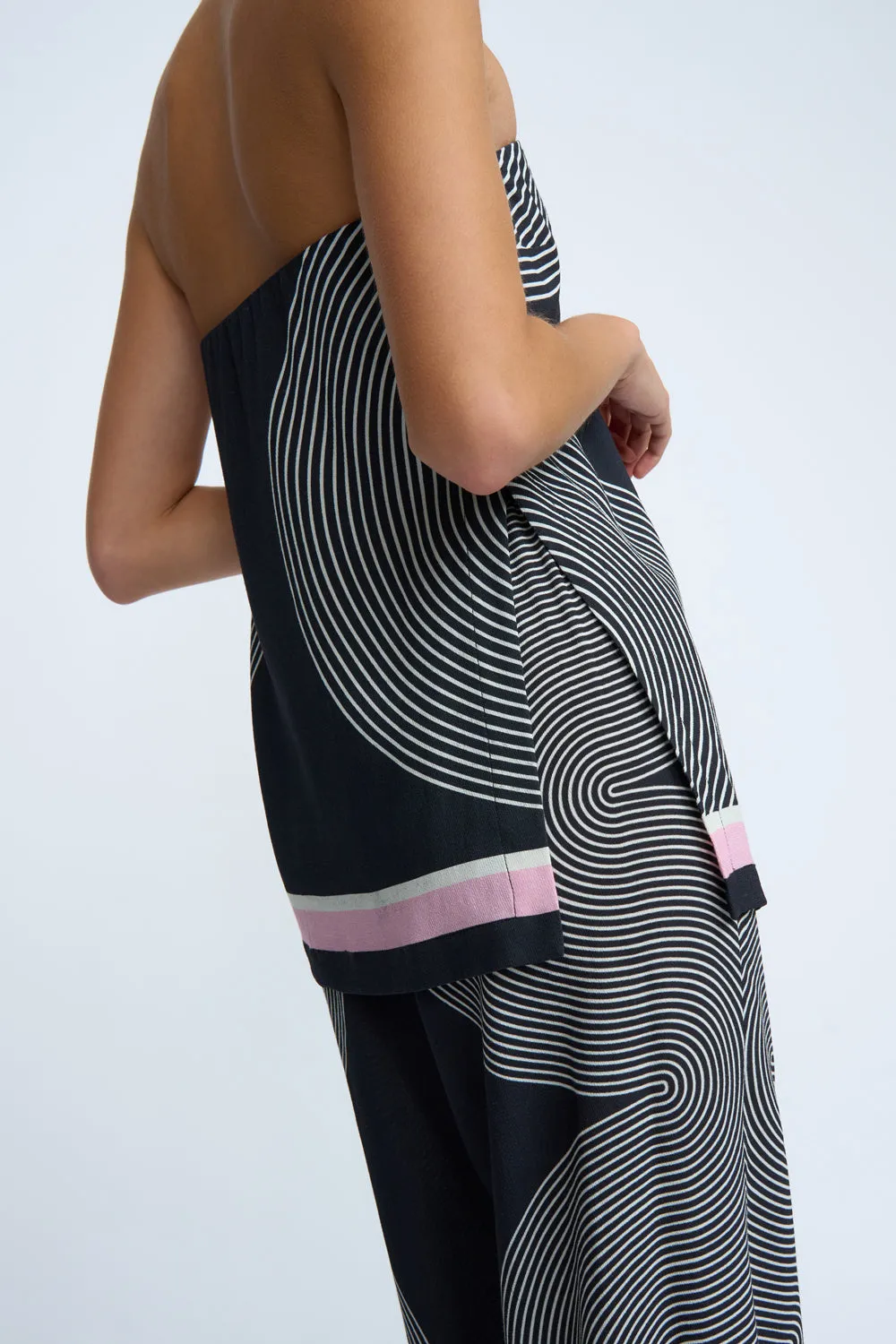 Zen Linear Strapless Top | Final Sale - Black Ivory Pink